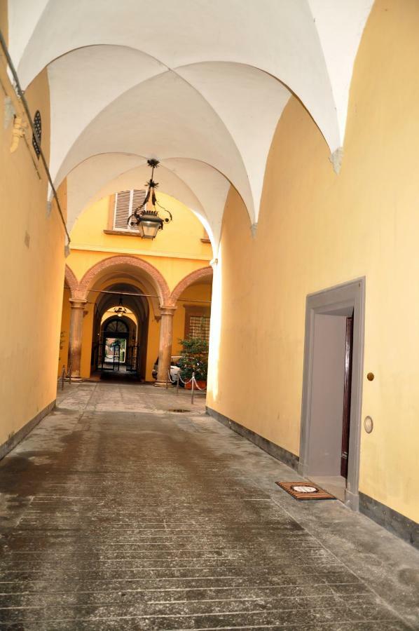 Andrea Luxury Apartments Strada Maggiore Studio 1 Bologna Bagian luar foto