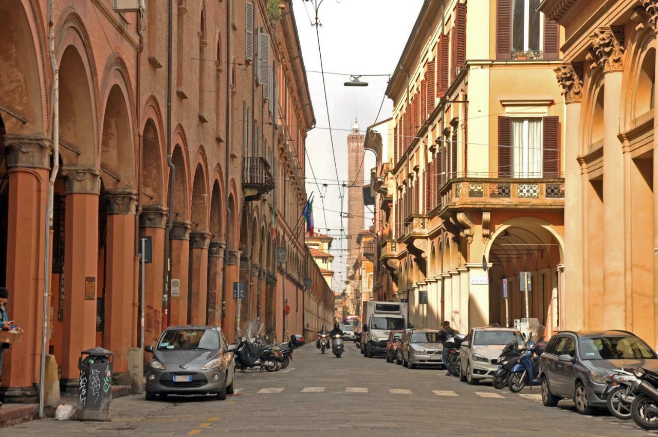Andrea Luxury Apartments Strada Maggiore Studio 1 Bologna Bagian luar foto